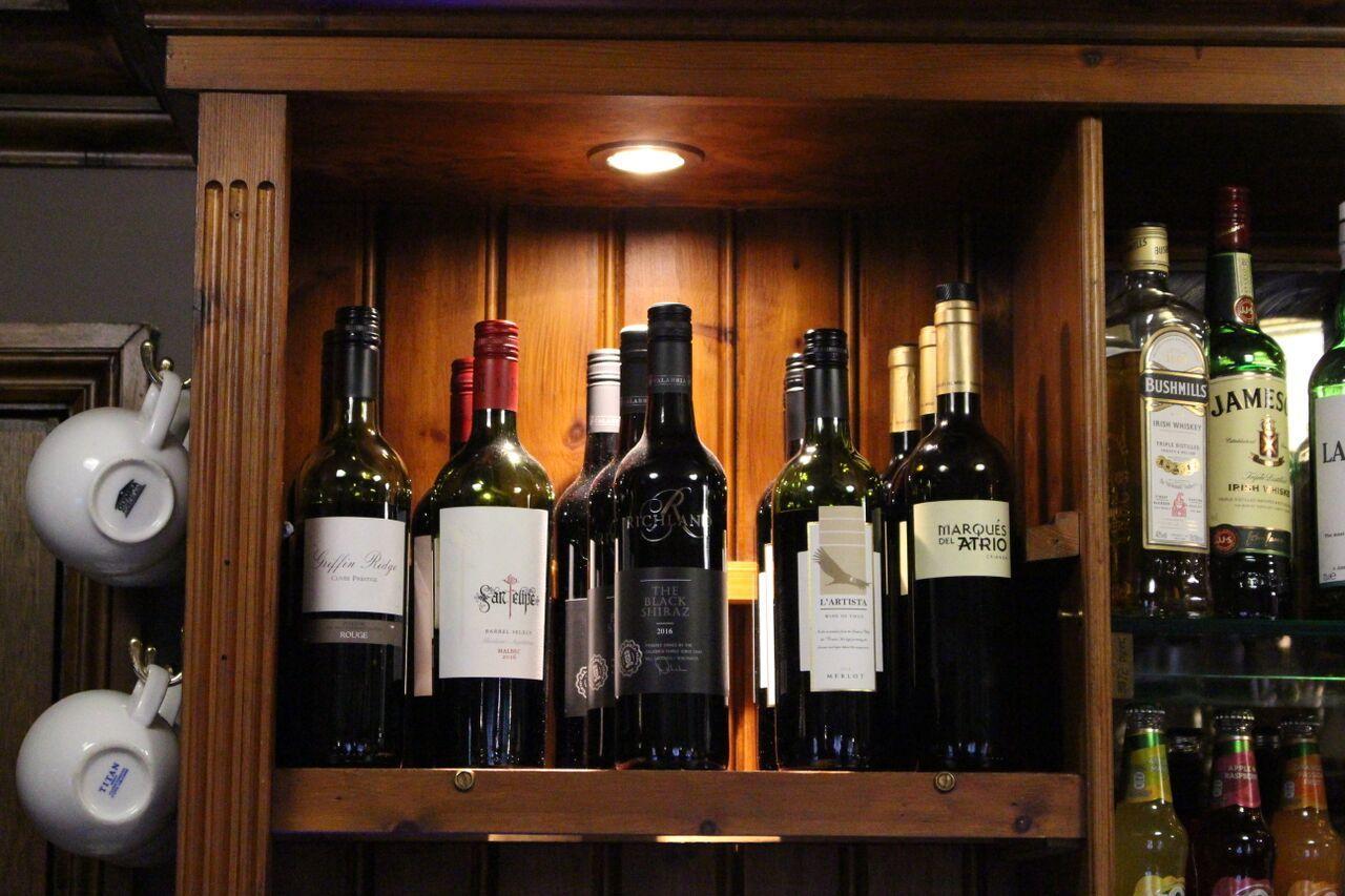 奥尔顿 The Three Horseshoes酒店 外观 照片